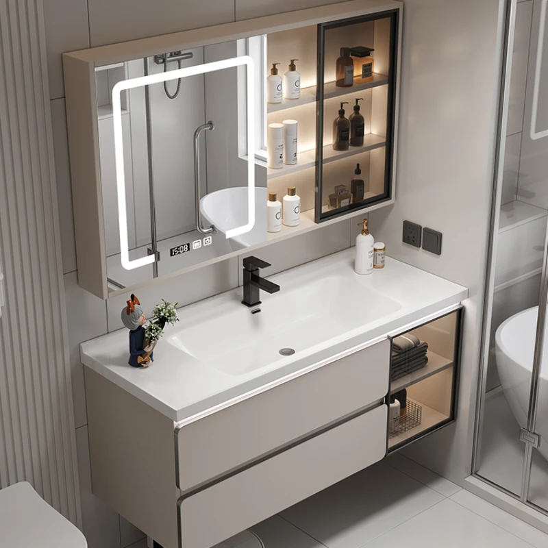 Bathroom Cabinet Items Garage  - Luxury Skincare Items のレビューと価格