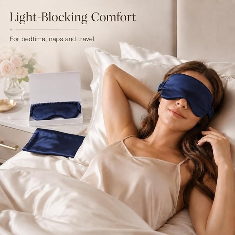 Silk Sleep Mask Light Blocking - Luxury Skincare Gifts For Women のレビューと価格